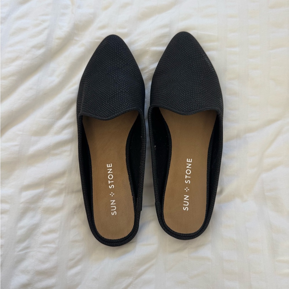 Sun + Stone Women's Black Textured Flats